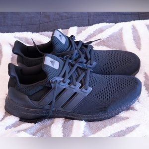 Adidas Ultraboost 1.0 - Triple Black